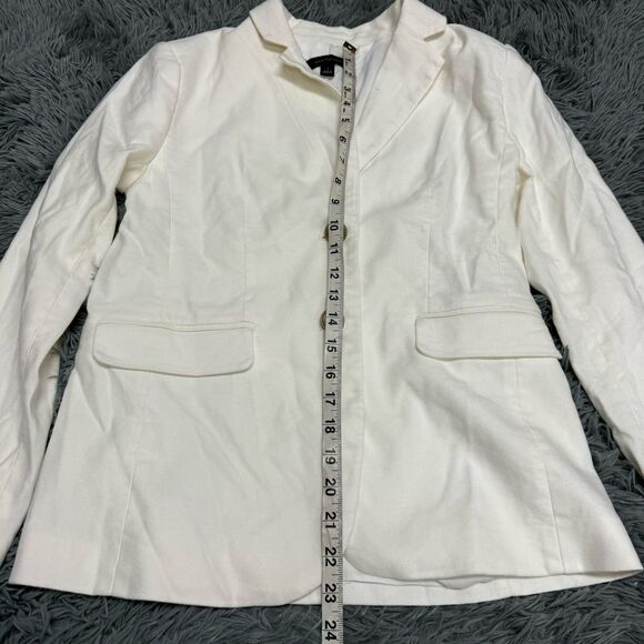 Ann Taylor White 2 Button Blazer Size 2 - Picture 7 of 8